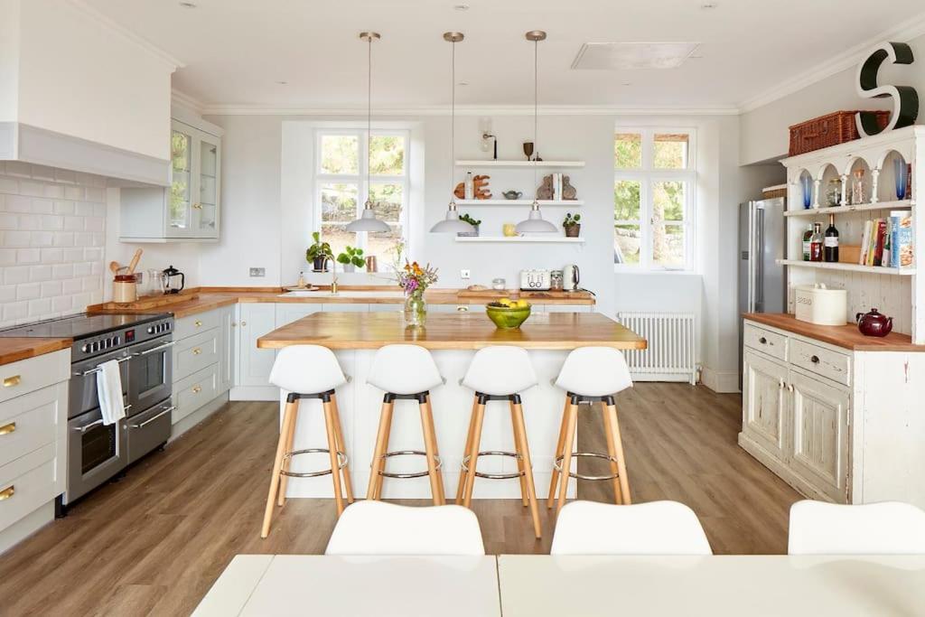 Stylish Scottish Manor, Coillemore House Kyle of Lochalsh Bagian luar foto